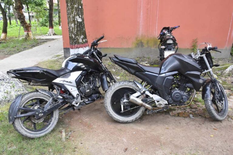 শেরপুরে মদ্যপ অবস্থায় বেপরোয়া গতিতে বাইক চালানোর দায়ে ৩ কিশোর গ্রেফতার