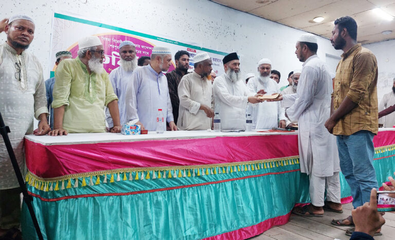 শেরপুরে বৈষম্যবিরোধী ছাত্র আন্দোলনে নিহত ৯ পরিবারের মাঝে আর্থিক সহায়তা দিল জামায়াত