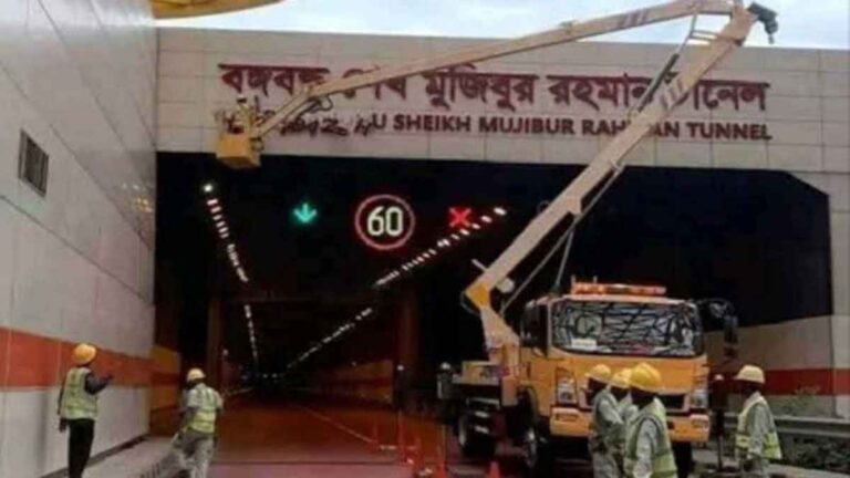 টানেল থেকে মুছে ফেলা হয়েছে বঙ্গবন্ধুর নামফলক