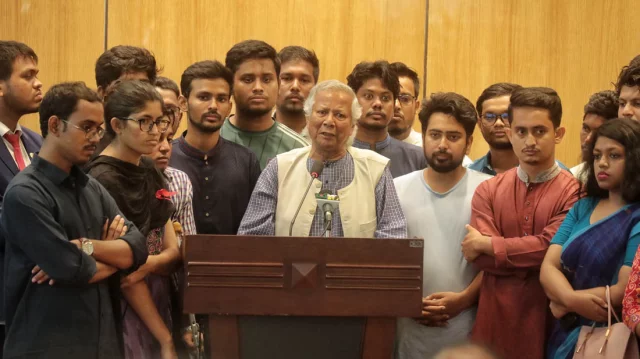 তরুণদের প্রতি আমি কৃতজ্ঞ: ড. ইউনূস