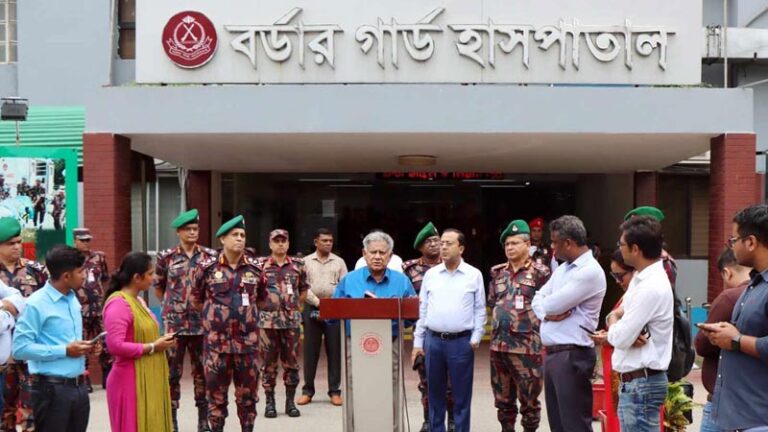 যারা পুলিশকে দানব বানিয়েছে তাদের বিচার হবে : স্বরাষ্ট্র উপদেষ্টা