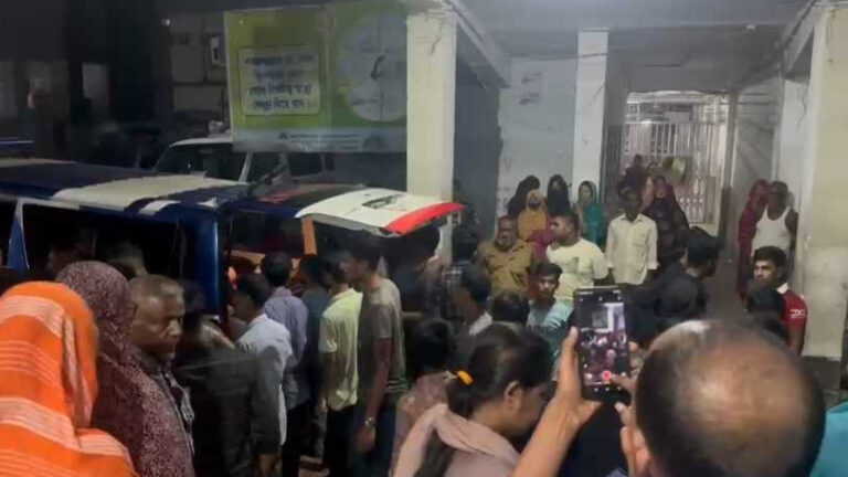 লক্ষ্মীপুরে ফিলিং স্টেশনে সিলিন্ডার বিস্ফোরণে নিহত ৩, আহত ২০