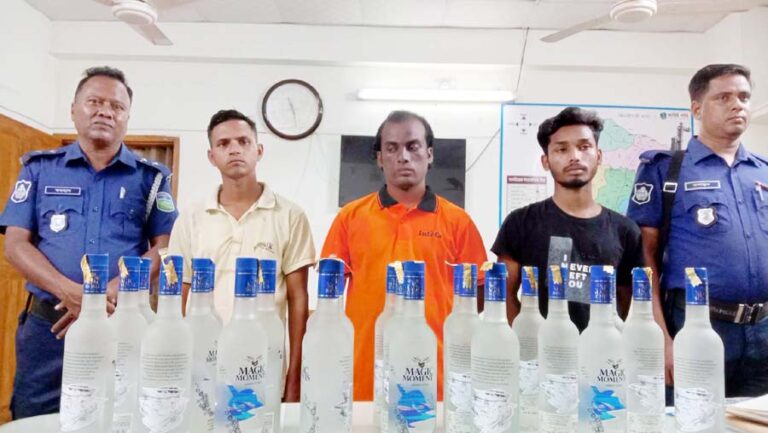 ঝিনাইগাতীতে ভারতীয় মদসহ গ্রেফতার-৩