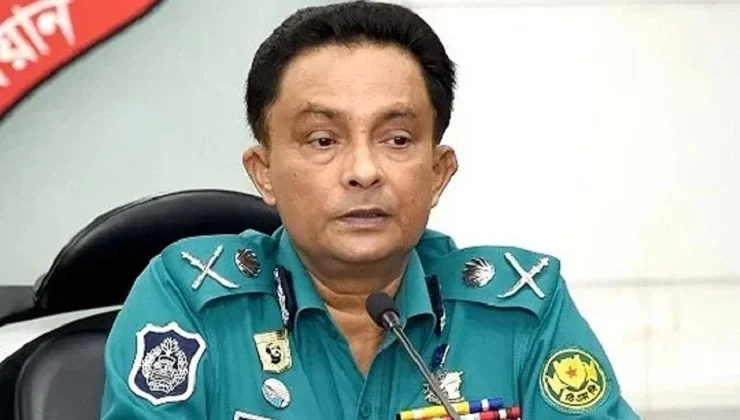 বিমানবন্দরে আটকে দেওয়া হলো সাবেক ডিএমপি কমিশনারকে