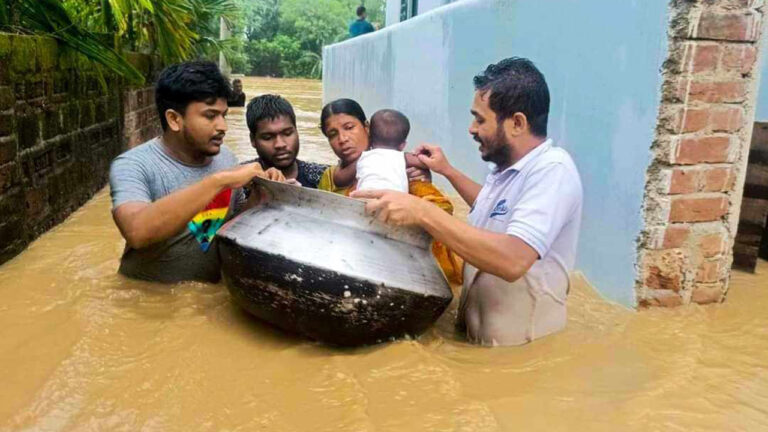 শেরপুরে পাহাড়ি ঢলে শতাধিক গ্রাম প্লাবিত, ভেঙেছে দুই নদীর পাড়