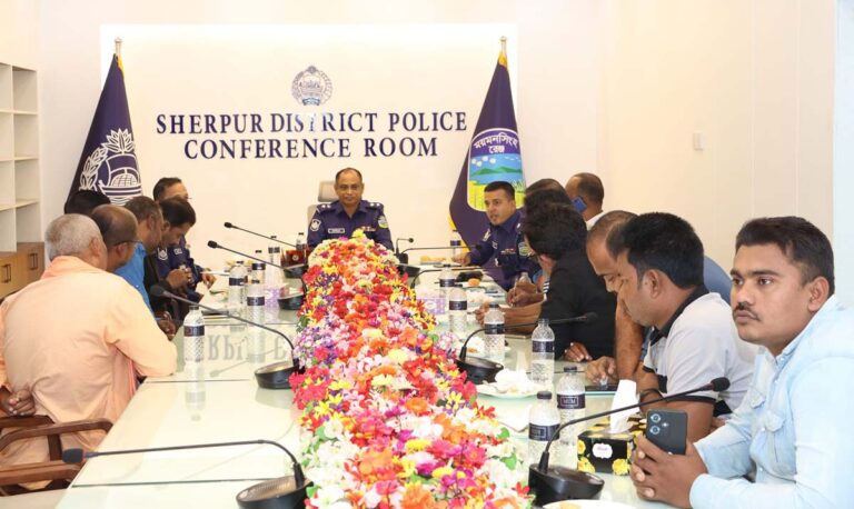 শেরপুরে হিন্দু-বৌদ্ধ-খ্রীষ্টান ঐক্য পরিষদের নেতৃবৃন্দের সাথে জেলা পুলিশের মতবিনিময়