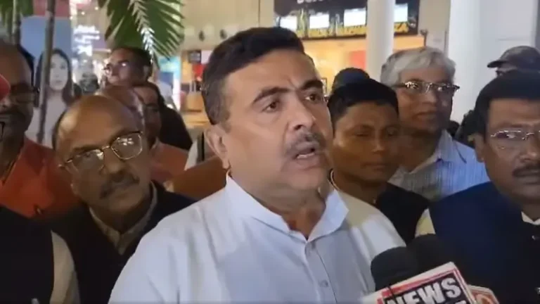 চিন্ময়কে মুক্তি না দিলে সীমান্ত অবরোধের হুমকি বিজেপির