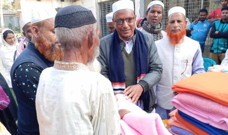ঝিনাইগাতীতে জামায়াতে ইসলামীর শীতবস্ত্র বিতরণ