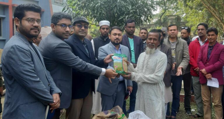 নকলায় বোরো ধানবীজ পেল ৩৫৫ জন কৃষক