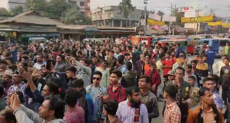 ৩১ দফা বাস্তবায়নের দাবিতে শেরপুরে বিএনপি’র বিক্ষোভ