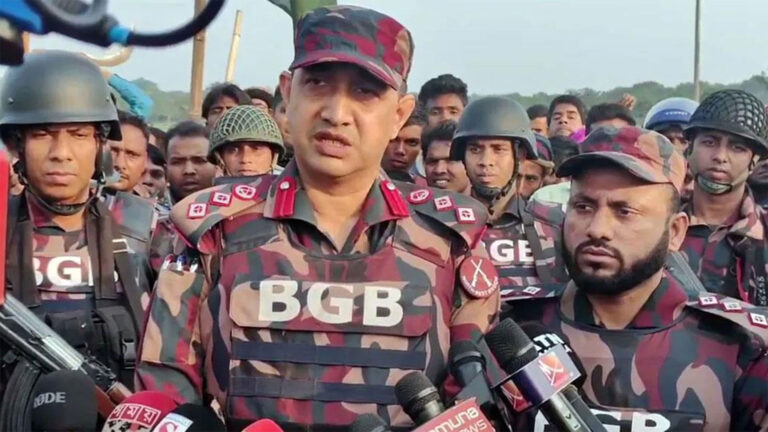 সীমান্তে সাউন্ড গ্রেনেড-টিয়ারশেল ব্যবহারের অনুমতি পেল বিজিবি