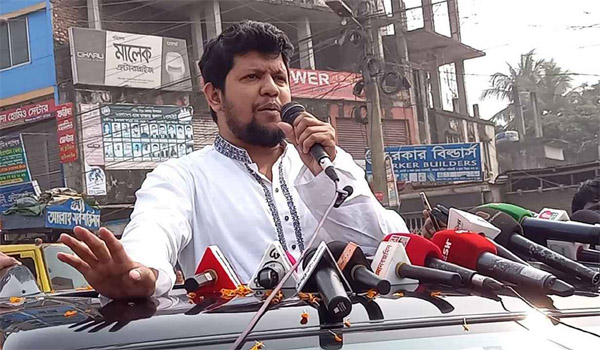 আ.লীগকে নির্বাচনে অংশ নিতে দেওয়া হবে না: উপদেষ্টা মাহফুজ আলম