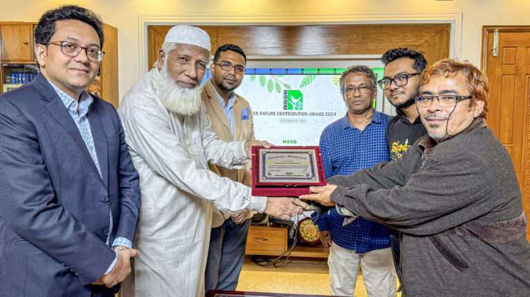 বর্ষসেরা ফটোগ্রাফার হলেন শেরপুরের আলোকচিত্রী-সাংবাদিক মুগনিউর রহমান মনি