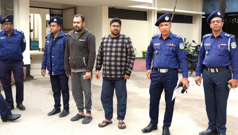 শেরপুরে অর্থ আত্মসাতের ৭০টি সাজাপ্রাপ্তসহ ৯২ মামলার পরোয়ানাভুক্ত ২ সহোদর গ্রেফতার