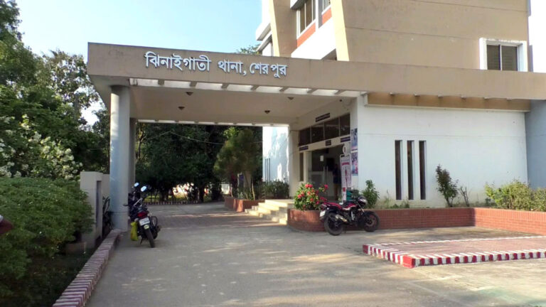 ঝিনাইগাতীর গজনী অবকাশে ধর্ষণের শিকার ছাত্রী, মায়ের বিষপান