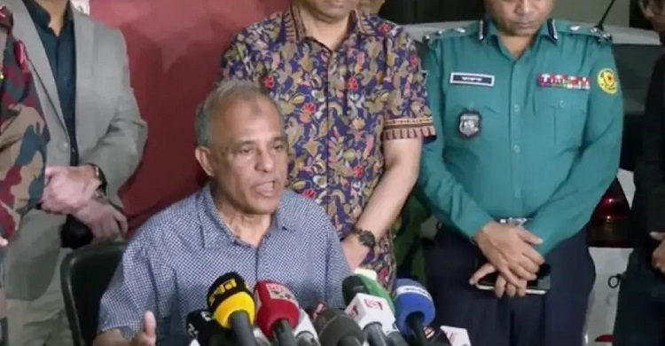 পদত্যাগের দাবি প্রসঙ্গে যা বললেন স্বরাষ্ট্র উপদেষ্টা