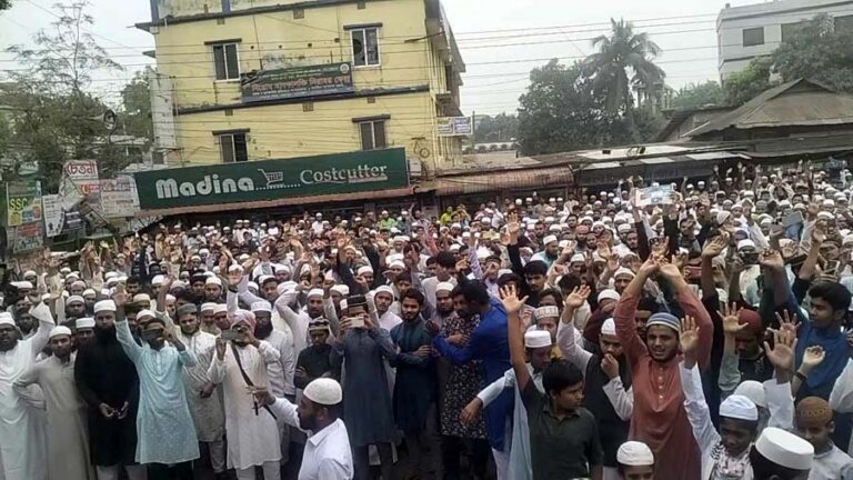 ইসরায়েলি নৃশংস বর্বরোচিত হামলা ও ভারতে মুসলিম নিধনের প্রতিবাদে শেরপুরে বিক্ষোভ সমাবেশ