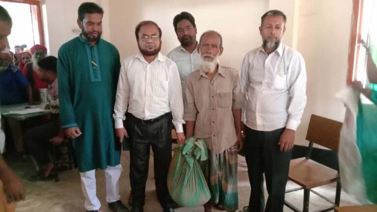 ঝিনাইগাতীতে ভিজিএফ’র চাল পেলো ১২৬২২ হতদরিদ্র পরিবার
