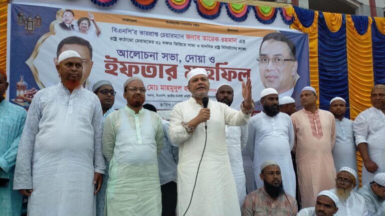 শ্রীবরদীতে হাজারও সাধারণ মানুষের সাথে ইফতার করলেন সাবেক এমপি রুবেল