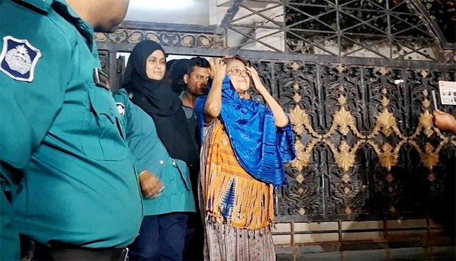 ব্যারিস্টার তুরিন আফরোজ গ্রেফতার