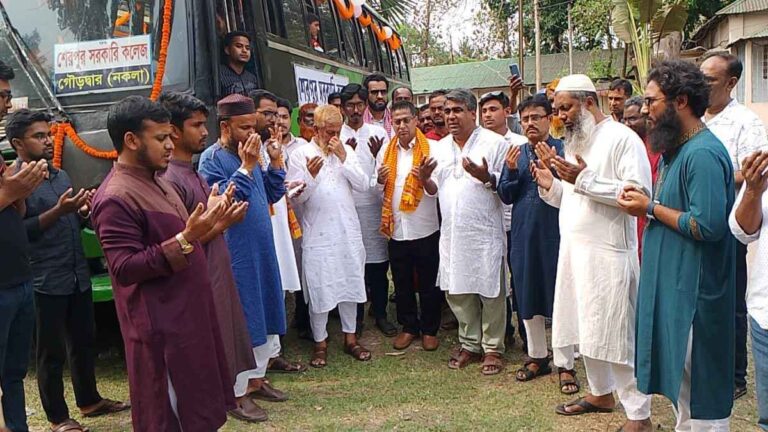 নববর্ষে শেরপুর সরকারি কলেজ শিক্ষার্থীদের জন্য বাস সার্ভিস চালু