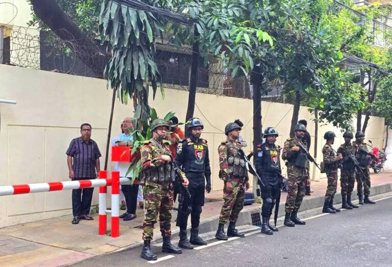 ‘ফিরোজা’ ঘিরে কড়া নিরাপত্তা, আছেন সেনা সদস্যরাও