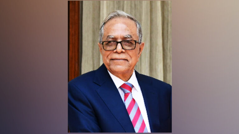 দেশ ছাড়লেন সাবেক রাষ্ট্রপতি আবদুল হামিদ