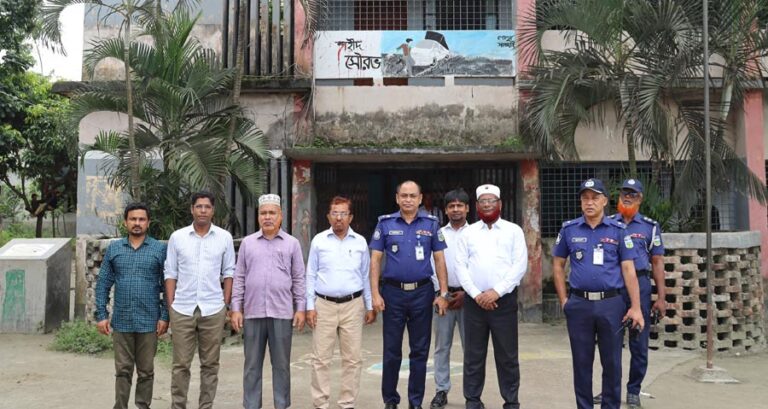 শেরপুরে এইচএসসি ও সমমান পরীক্ষা কেন্দ্র পরিদর্শন করলেন পুলিশ সুপার