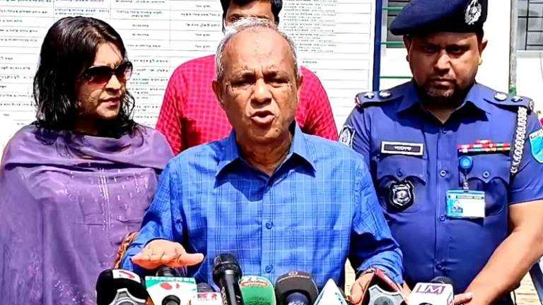 সাবেক সিইসিকে আটকে মব জাস্টিজ করা হয়েছে তা কাম্য নয়: স্বরাষ্ট্র উপদেষ্টা