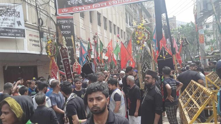 হোসেনি দালান থেকে তাজিয়া মিছিল শুরু