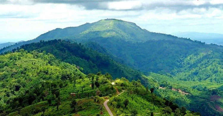 রুমায় সেনাবাহিনীর অভিযানে কেএনএ কমান্ডারসহ নিহত ২, অস্ত্র উদ্ধার