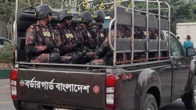 গোপালগঞ্জে চার প্লাটুন বিজিবি মোতায়েন