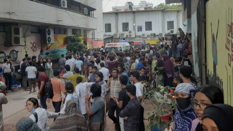 সবার শরীরই পোড়া, গুরুতর ৩৫ জনকে পাঠিয়েছি বার্নে : চিকিৎসক