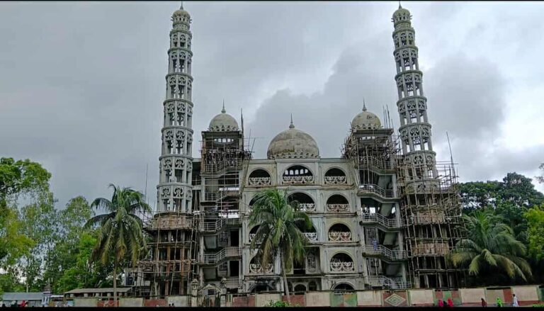 শেরপুরে শাহী বারোদুয়ারী মসজিদ: ইতিহাস, ঐতিহ্য ও আধ্যাত্মিকতার অনন্য নিদর্শন