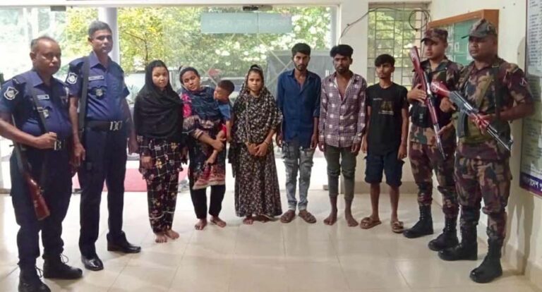 শেরপুরের সীমান্তে বিজিবির অভিযানে ২ মানব পাচারকারীসহ ৫ অনুপ্রবেশকারী আটক