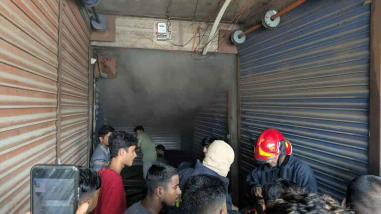 গুলিস্তানের আগুন নিয়ন্ত্রণে, ব্যাপক ক্ষয়ক্ষতির শঙ্কা