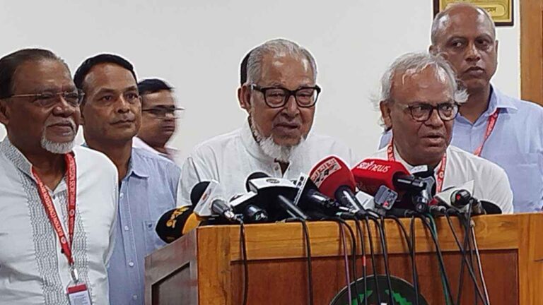 ‘না ভোট’ আমাদের নয়, কিছু বিশিষ্ট ব্যক্তির সুপারিশ: নজরুল