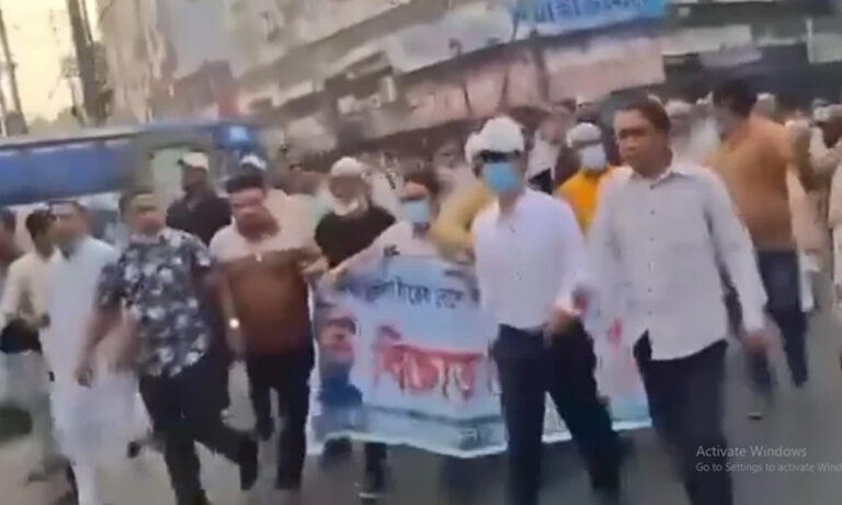 রাজধানীতে ঝটিকা মিছিল: আওয়ামী লীগের সাবেক এক সংসদ সদস্যসহ ৮ নেতা-কর্মী গ্রেপ্তার