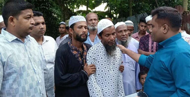 ঝিনাইগাতীতে পাহাড়ী ঢলে নিহত ইসমাইলের পরিবারের পাশে ইউএনও আশরাফুল আলম
