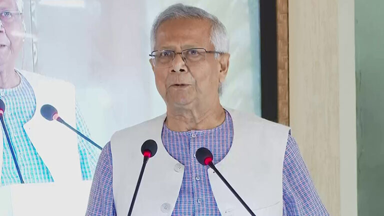 মানুষের জন্ম চাকরির জন্য নয়, উদ্যোক্তা হওয়ার জন্য: প্রধান উপদেষ্টা