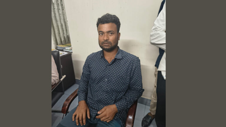 শেরপুরে ভুয়া এনআইডি করতে এসে রোহিঙ্গা যুবক আটক