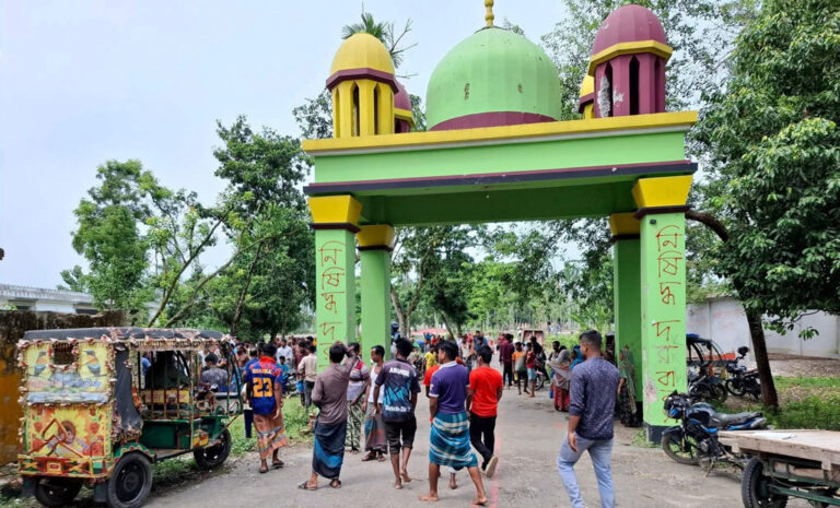 শেরপুরে পীরের পরিত্যক্ত আস্তানা থেকে নারীর লাশ উদ্ধার