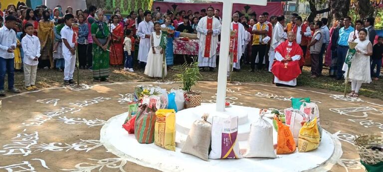 ঝিনাইগাতীতে তিন দিনব্যাপী ঐতিহ্যবাহী ওয়ানগালা উৎসবের বর্ণিল সমাপ্তি
