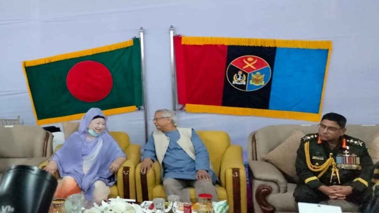 প্রধান উপদেষ্টার সঙ্গে খালেদা জিয়ার একান্ত বৈঠক